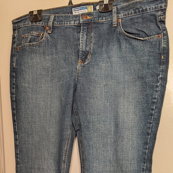 Old Navy Straight Leg Jeans - Picture 2 of 6